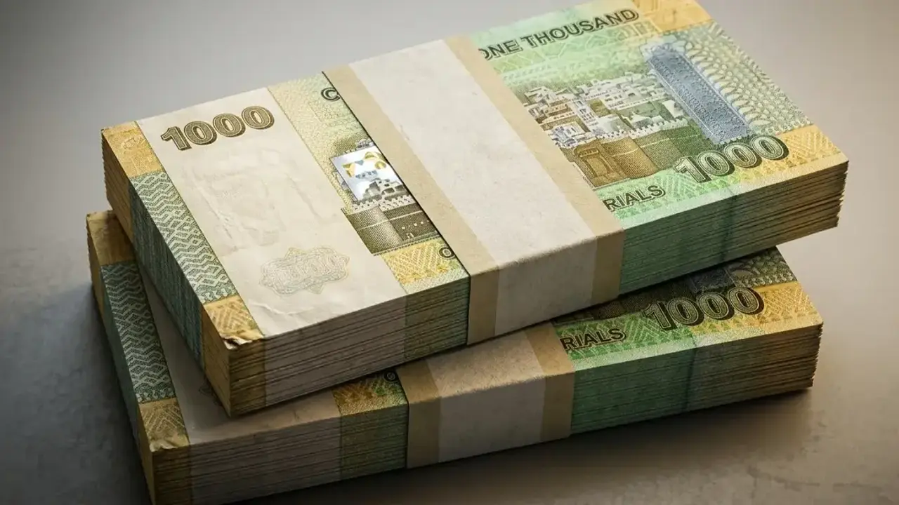 استقرار صادم في سعر صرف الريال اليمني أمام الدولار داخل مدينة عدن